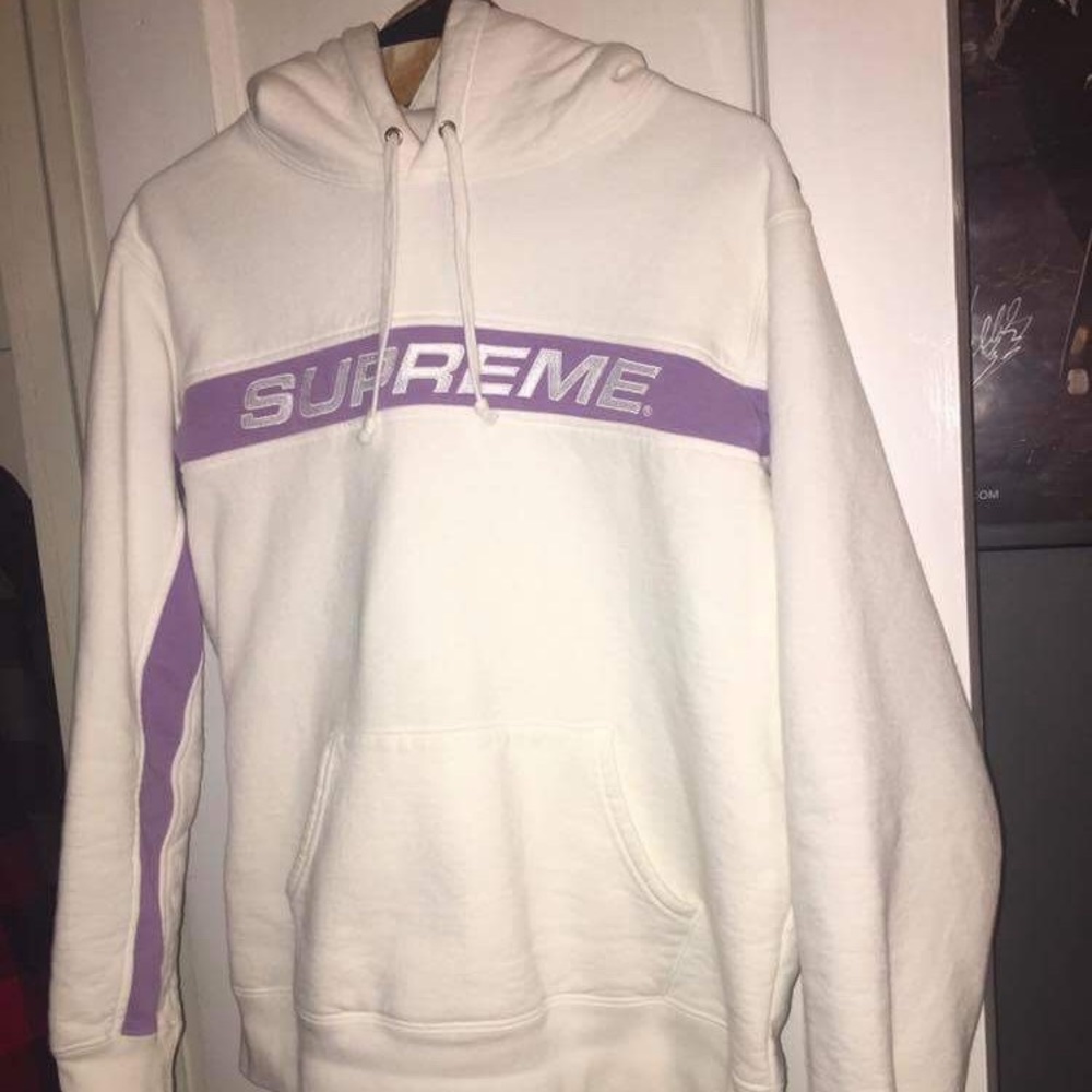 Supreme hoodie